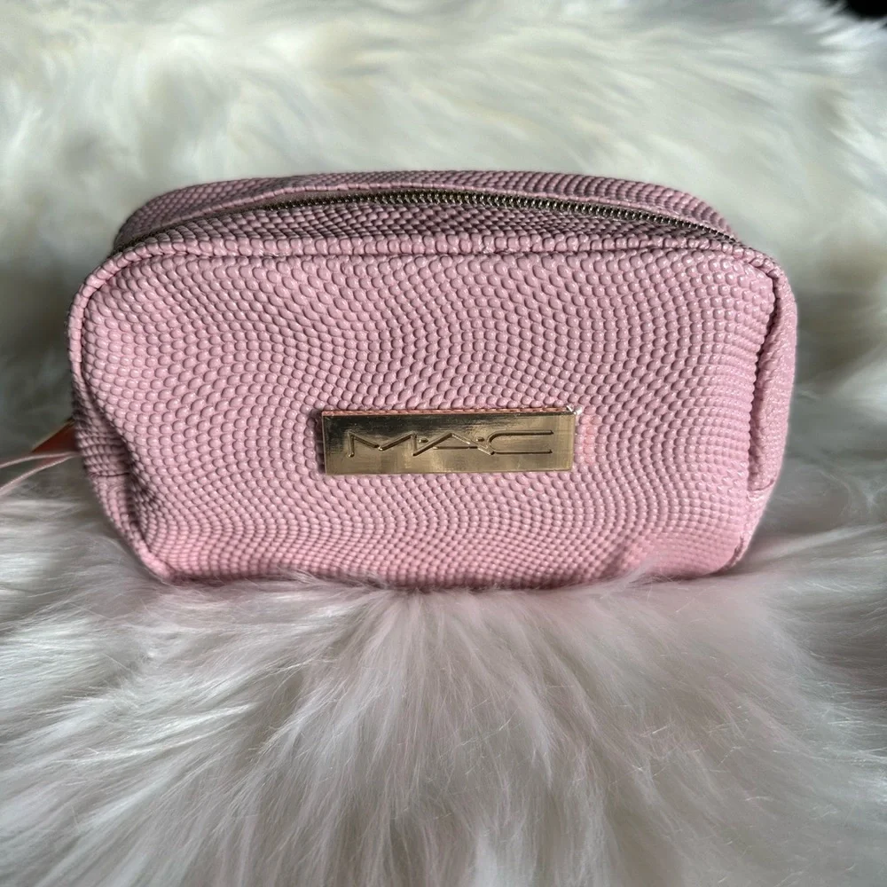 NWT💄MAC Customizable Beauty Bundle - Picture 2 of 16